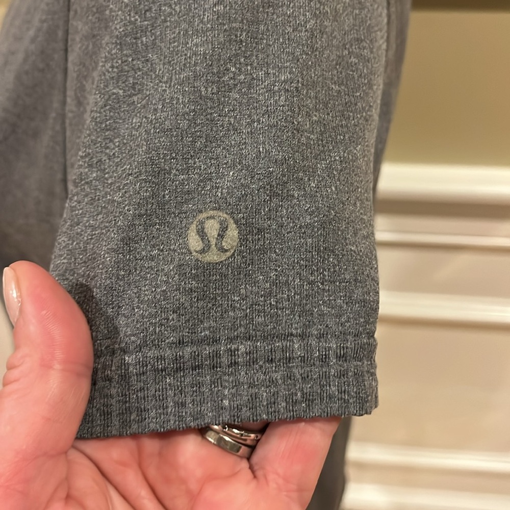 Lululemon Swiftly Tech Gray Tee - Picture 5 of 7